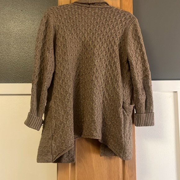 Sweater - Picture 4 of 6
